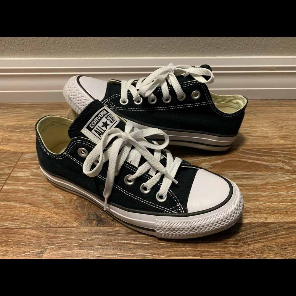 Women's shoes